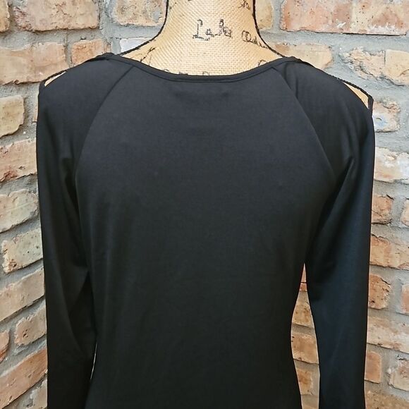 The Limited Women's black split sleeves top size Medium - Picture 7 of 11